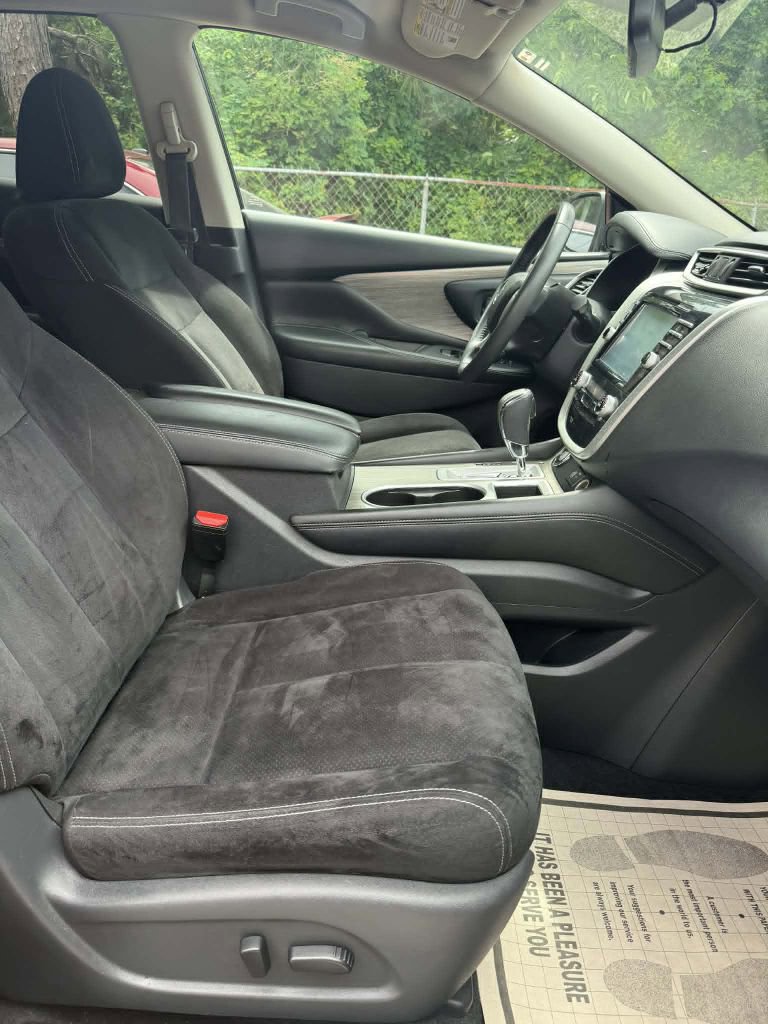 Used 2018 Nissan Murano SV FWD image 13