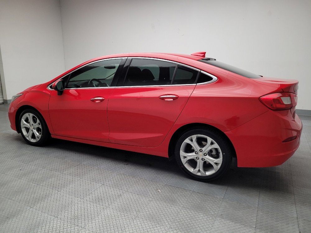 Used 2017 Chevrolet Cruze Premier image 3