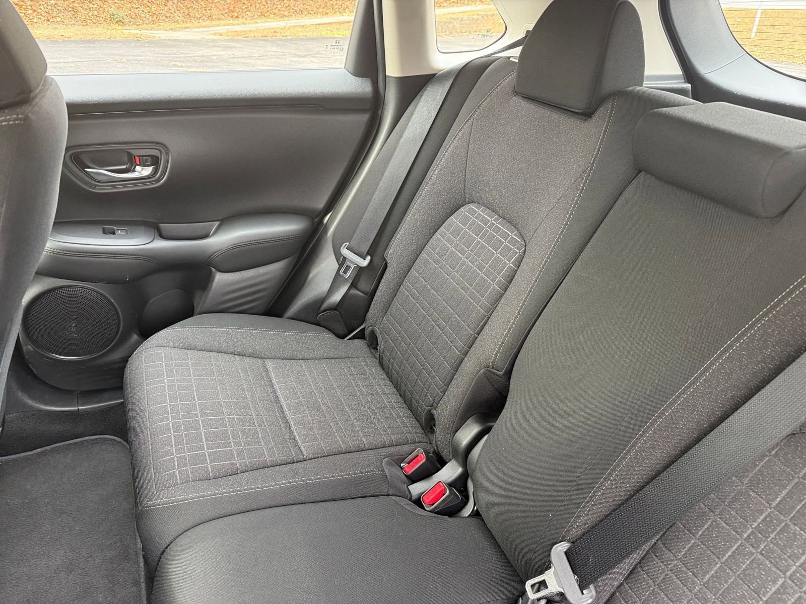 Used 2025 Honda HR-V LX image 38