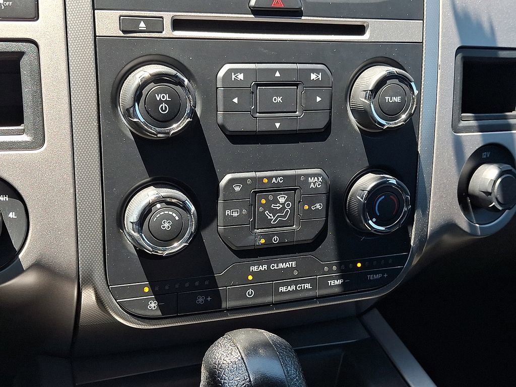 Used 2017 Ford Expedition XLT w/ Equipment Group 201A AWD/4WD image 15
