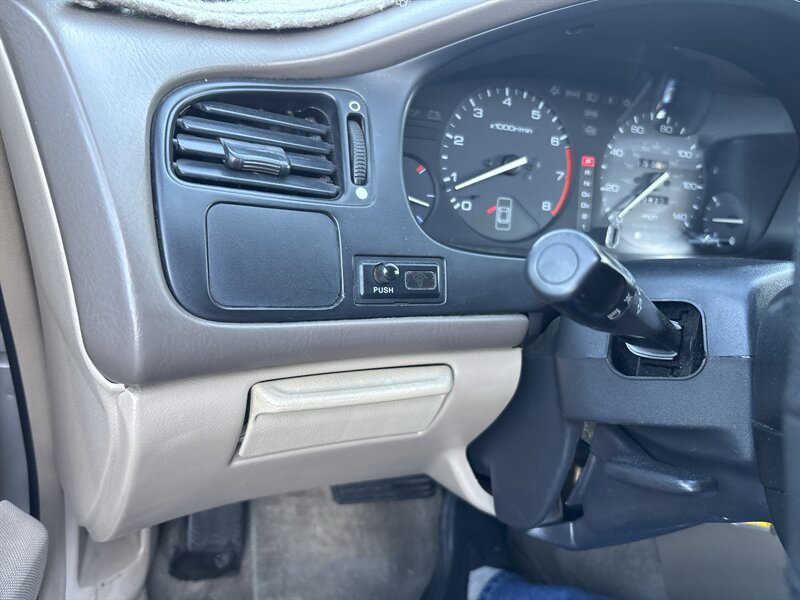 Used 1996 Honda Accord VP image 47