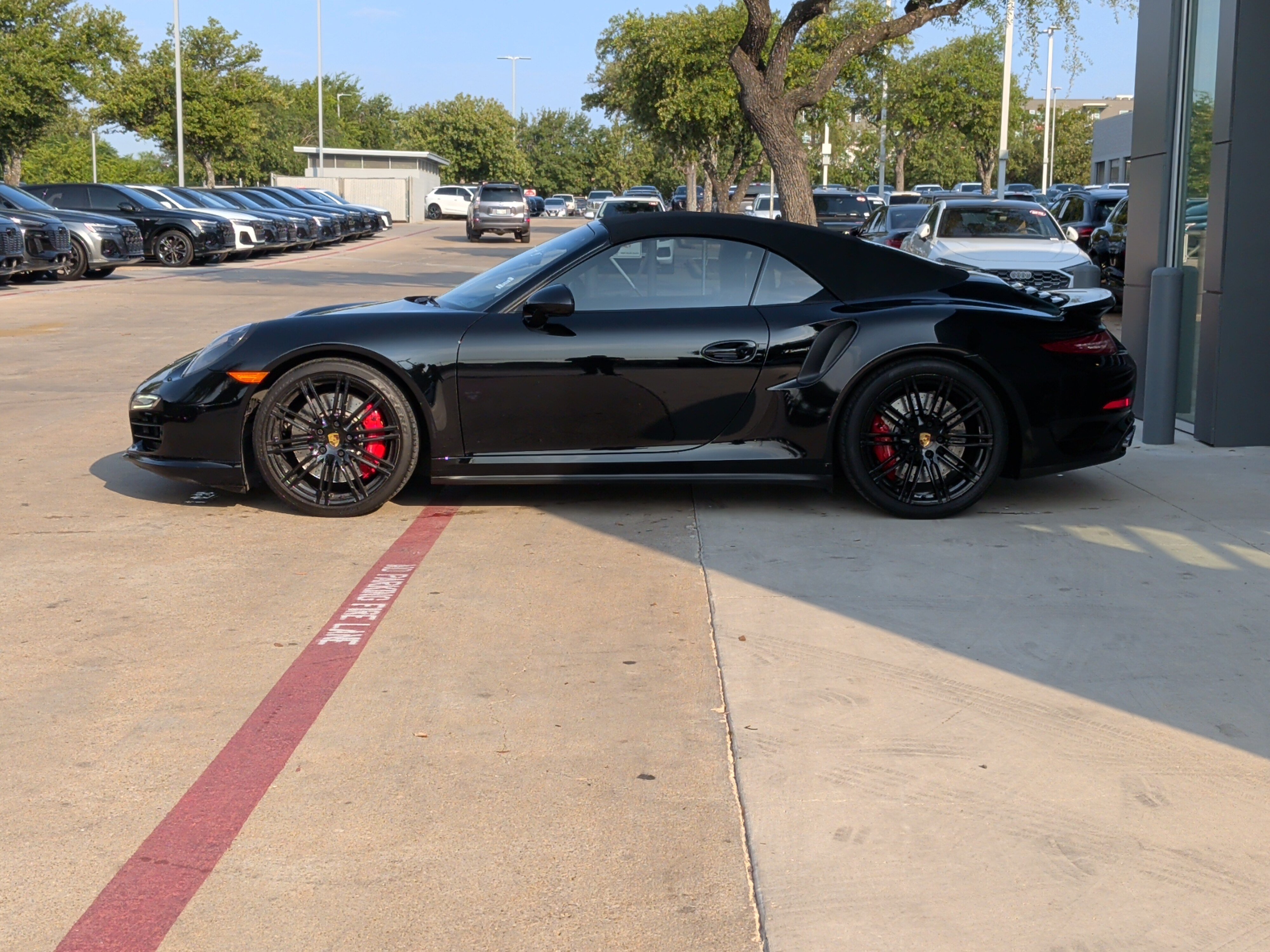 Used 2015 Porsche 911 Turbo AWD/4WD image 7