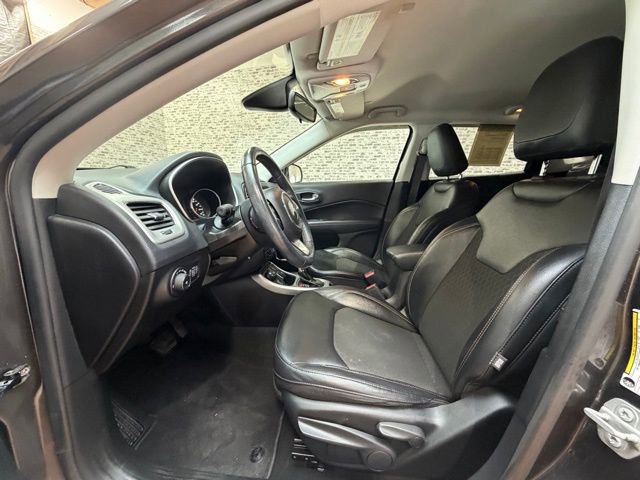 Used 2020 Jeep Compass Latitude image 19