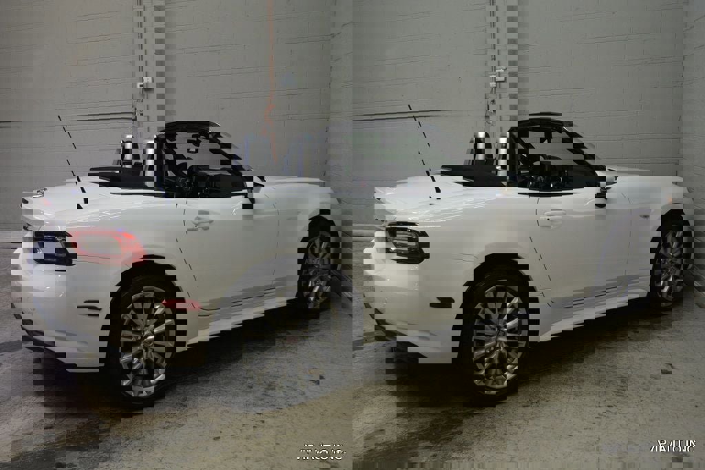 Used 2017 FIAT 124 Spider Lusso image 30