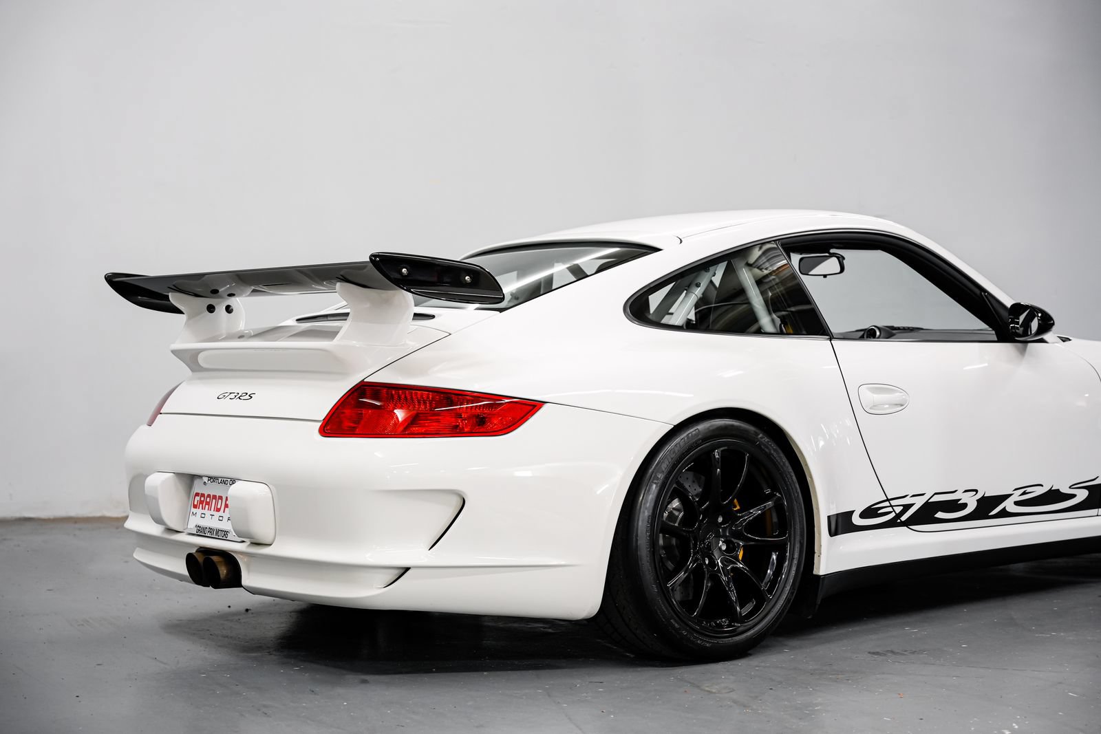Used 2007 Porsche 911 GT3 RS RWD image 33