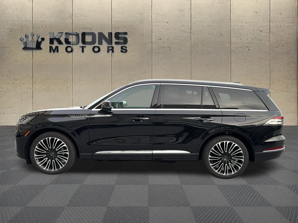 New 2025 Lincoln Aviator Black Label video 2