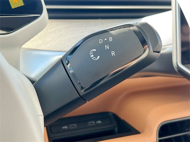 New 2025 Volkswagen ID. Buzz 1st Edition image 17