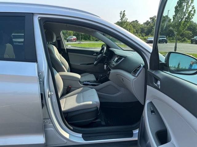 Used 2017 Hyundai Tucson SE w/ SE Popular Package 02 FWD image 19