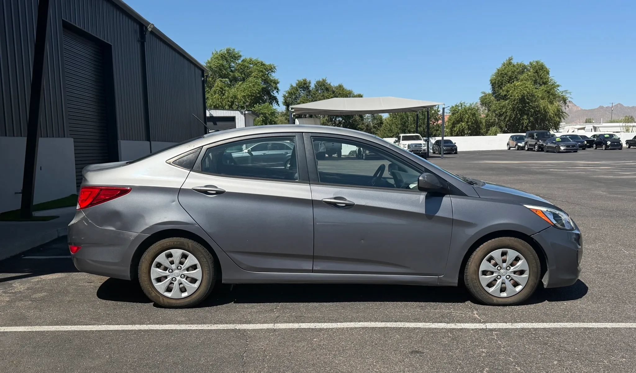Used 2015 Hyundai Accent GLS FWD image 10