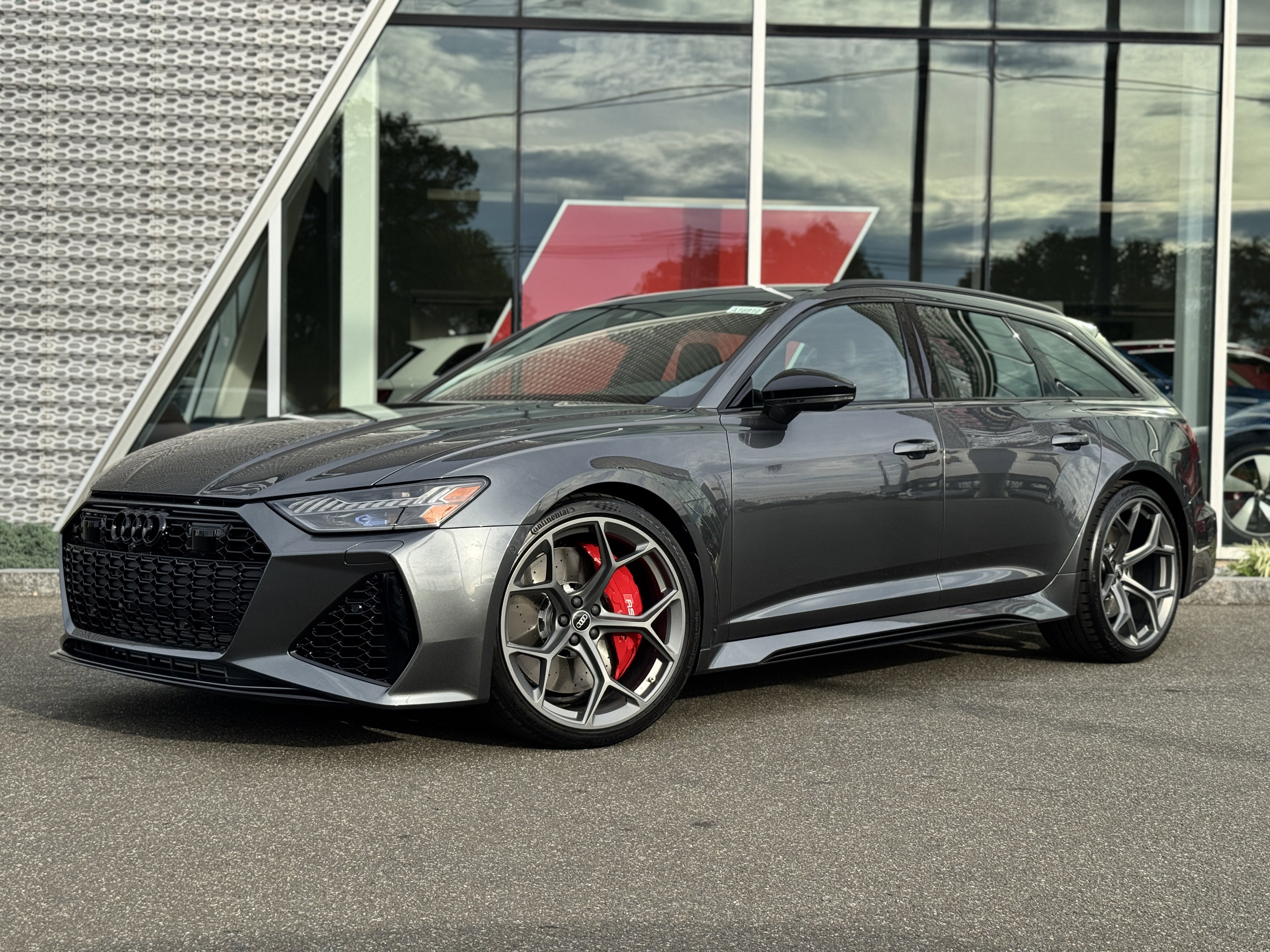 New 2026 Audi RS 6 performance