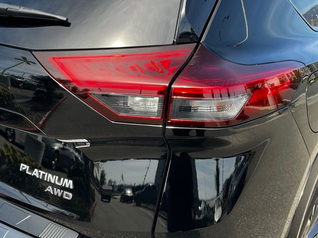 Used 2025 Nissan Rogue Platinum image 31