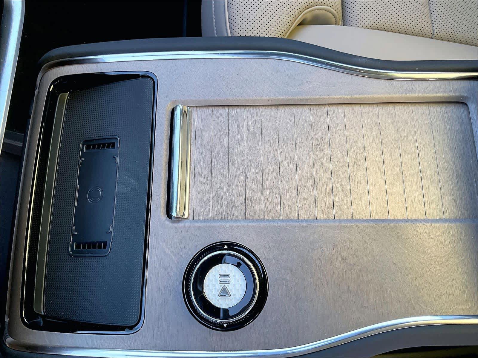 New 2026 Volvo EX90 Plus AWD/4WD image 10