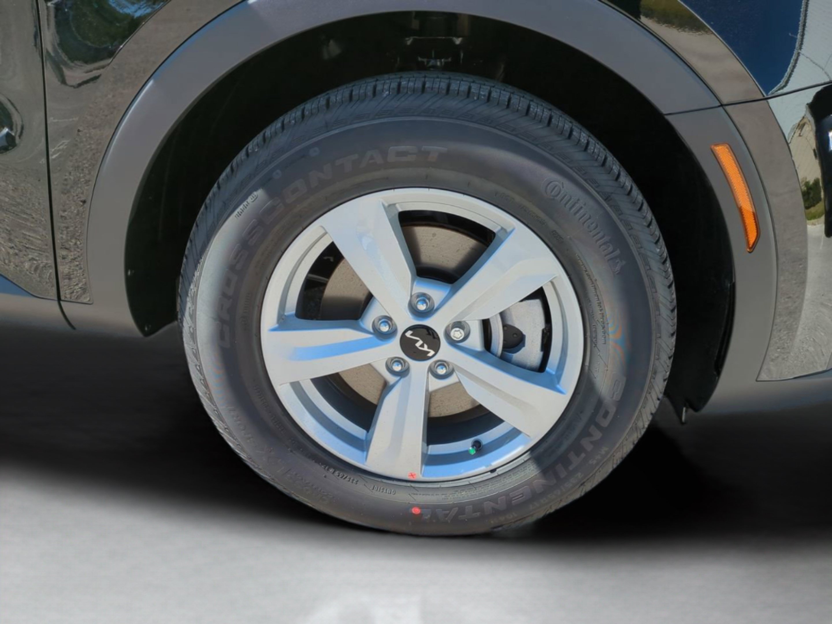 Certified 2026 Kia Sorento LX FWD image 12