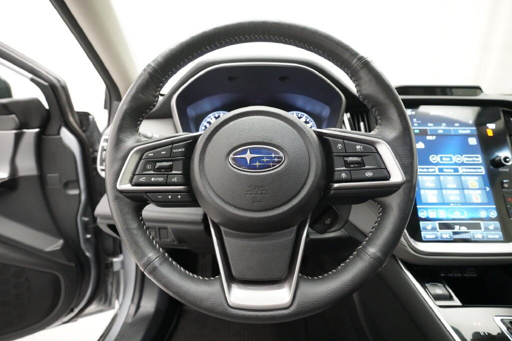 Certified 2025 Subaru Outback Limited AWD/4WD image 4