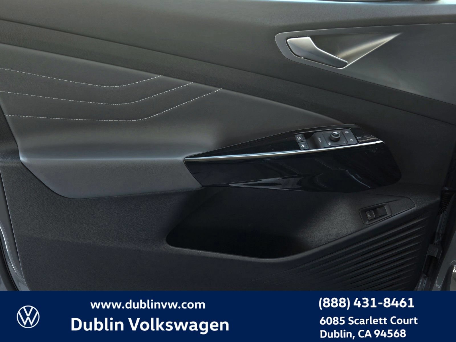 Used 2023 Volkswagen ID.4 Pro S AWD/4WD image 10