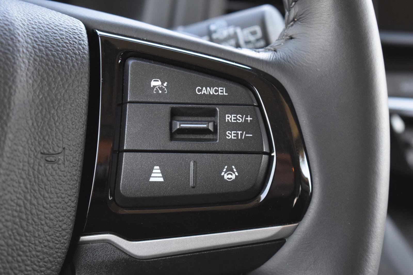 Used 2025 Honda Odyssey EX-L image 8