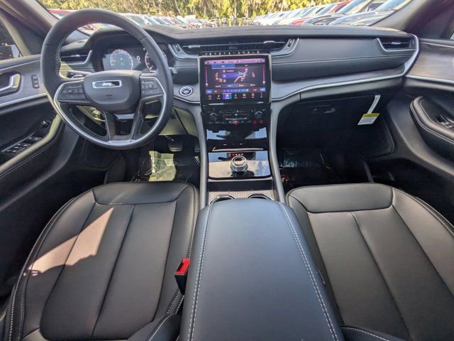 New 2025 Jeep Grand Cherokee L Limited w/ Black Appearance Package image 13