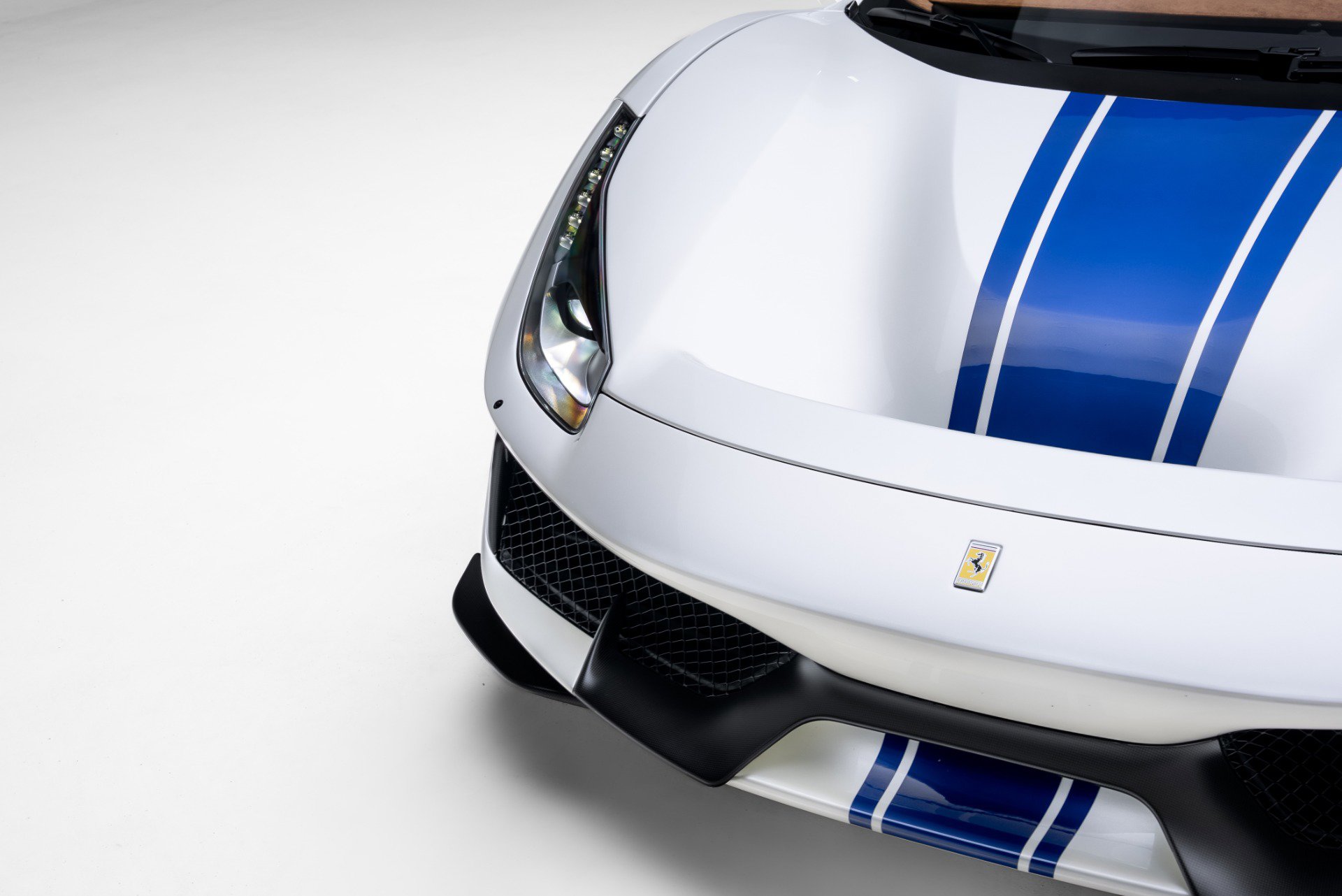 Used 2020 Ferrari 488 Pista image 14