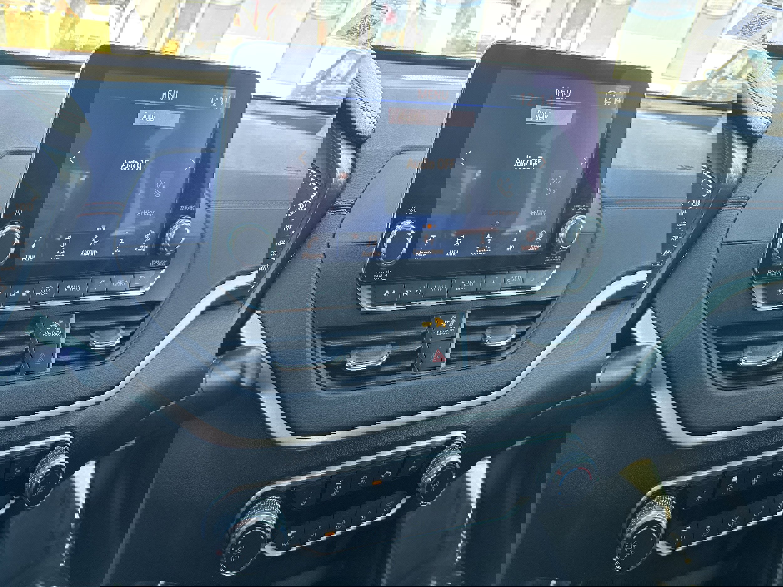 Used 2020 Nissan Altima 2.5 SR w/ Premium Package image 15