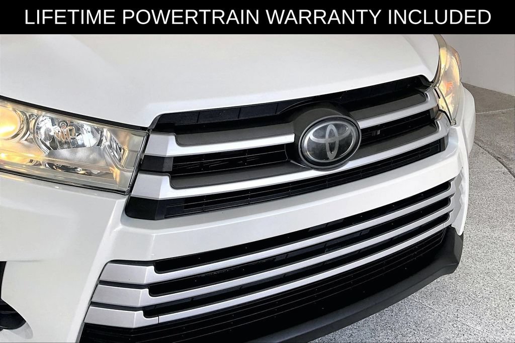 Used 2019 Toyota Highlander LE FWD image 39