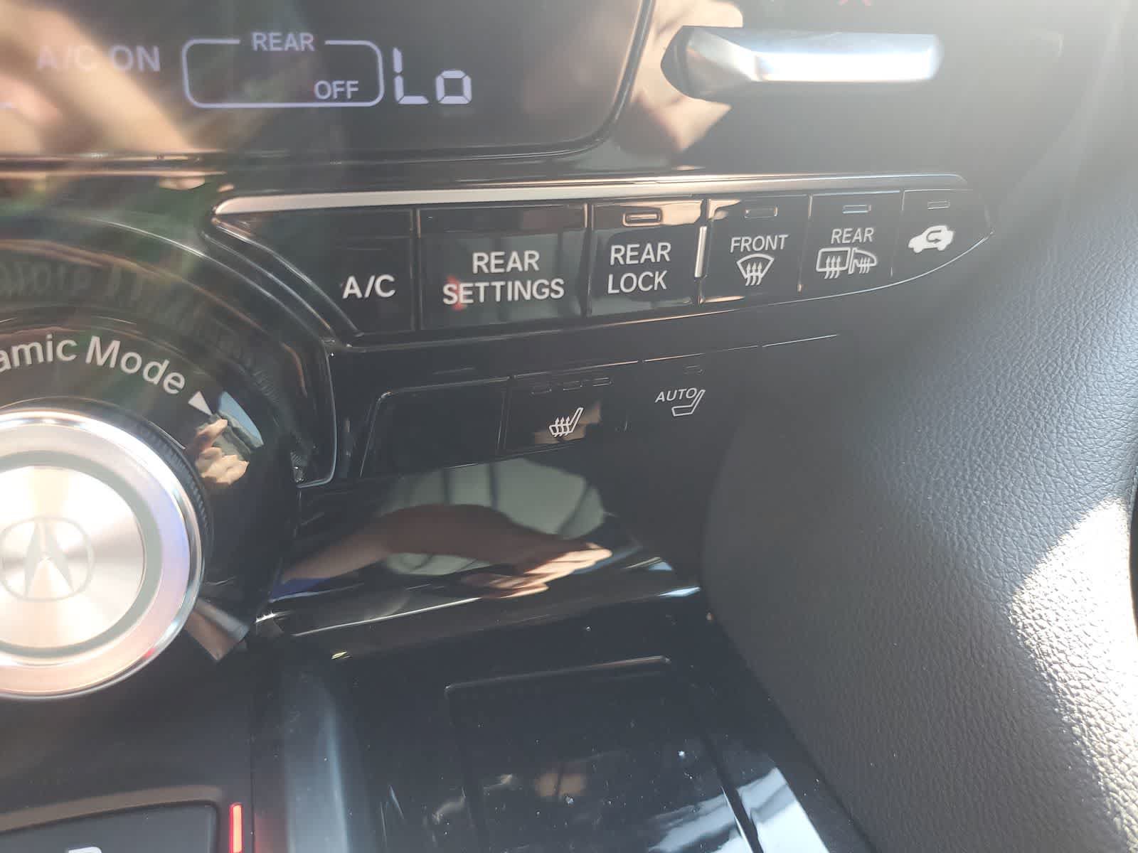 Used 2025 Acura MDX SH-AWD image 26