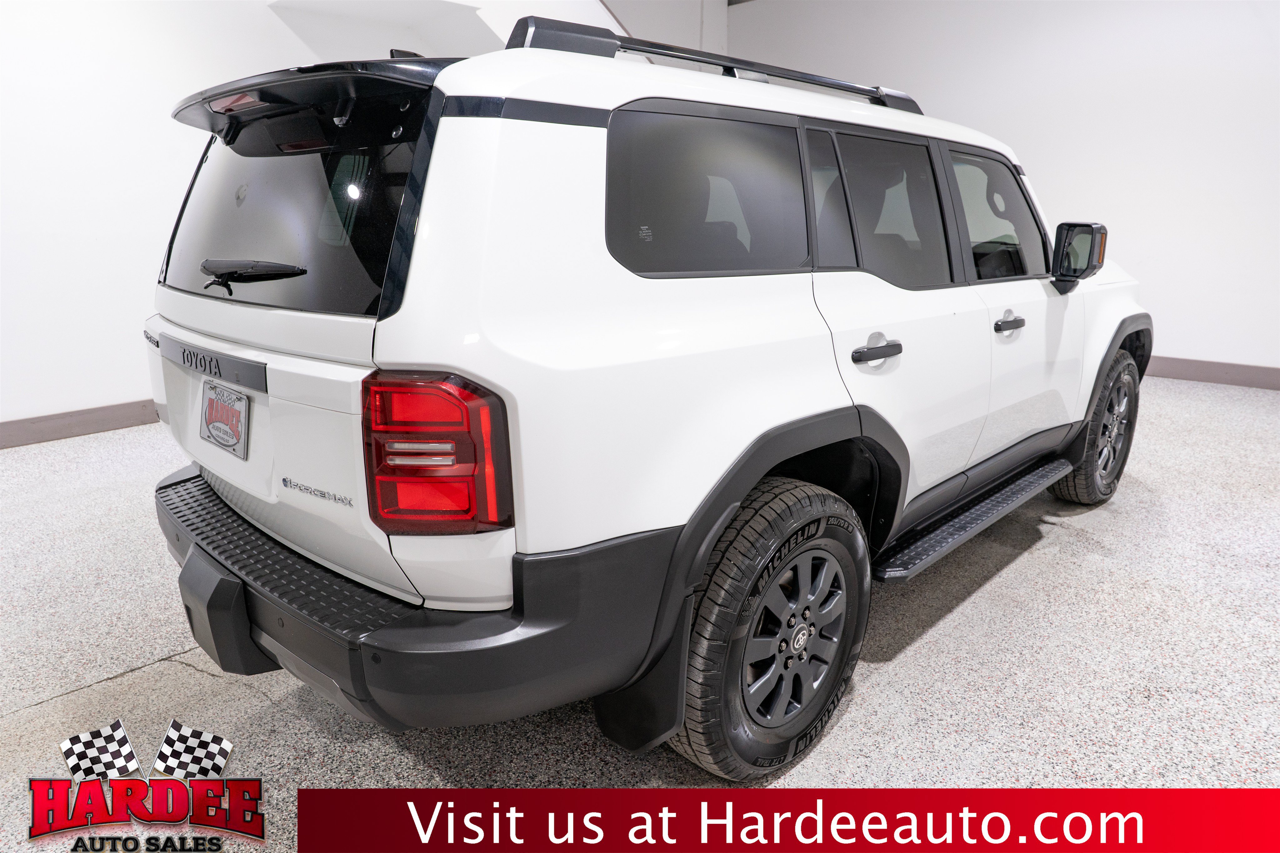 Used 2025 Toyota Land Cruiser w/ Premium Package AWD/4WD image 5