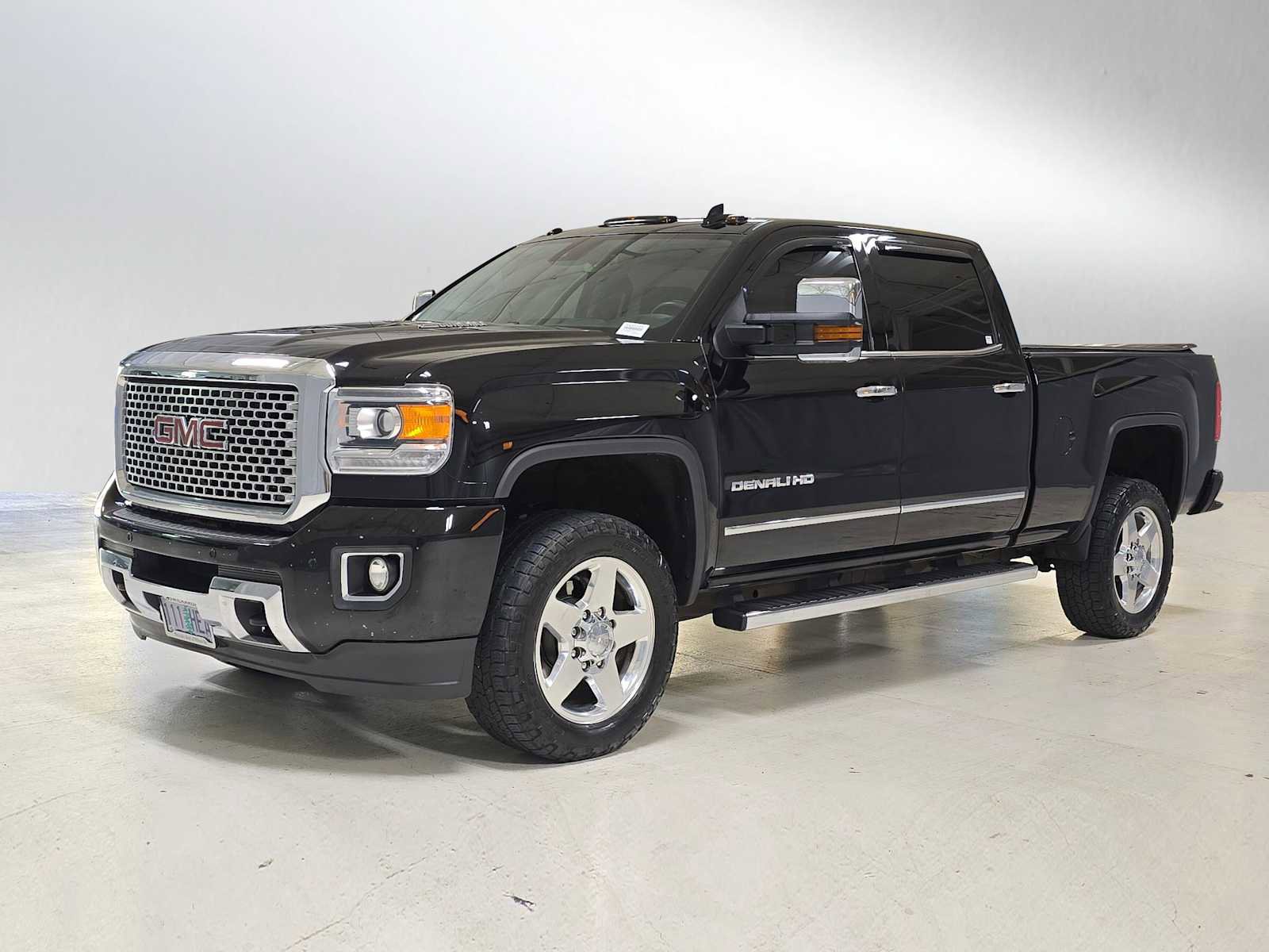 Used 2015 GMC Sierra 3500 Denali w/ Duramax Plus Package image 7