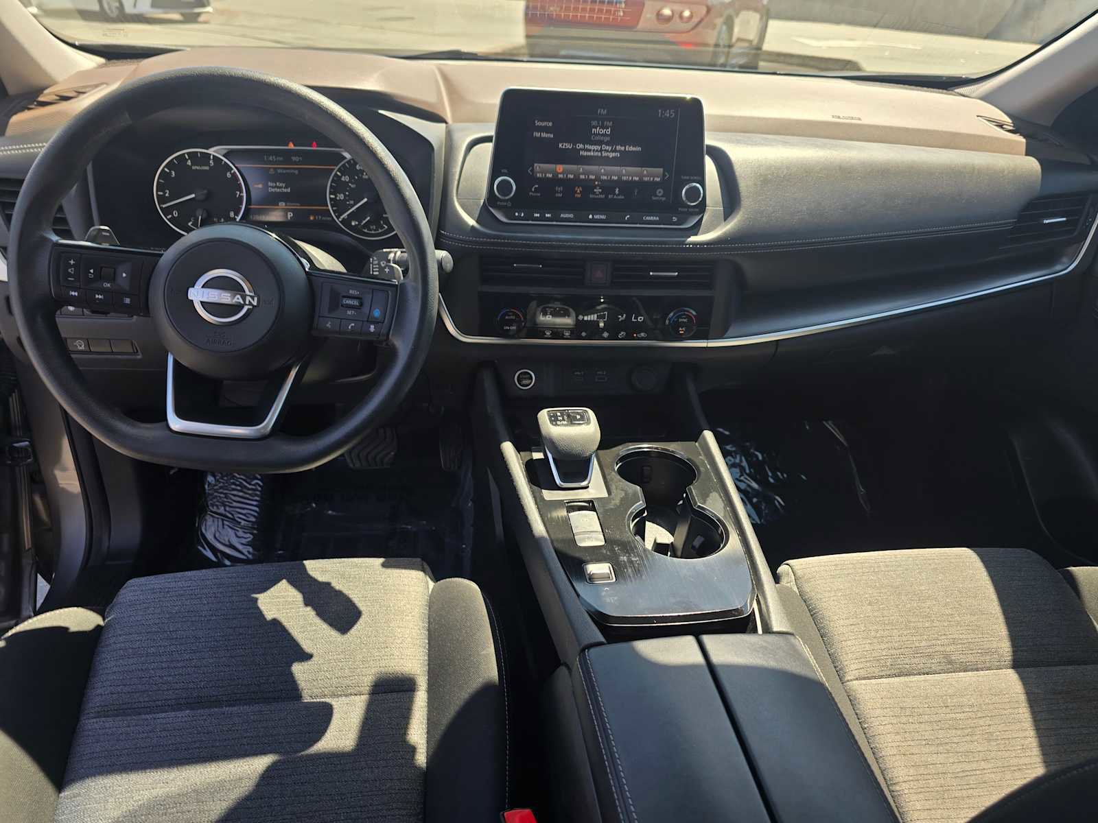 Used 2023 Nissan Rogue SV image 22