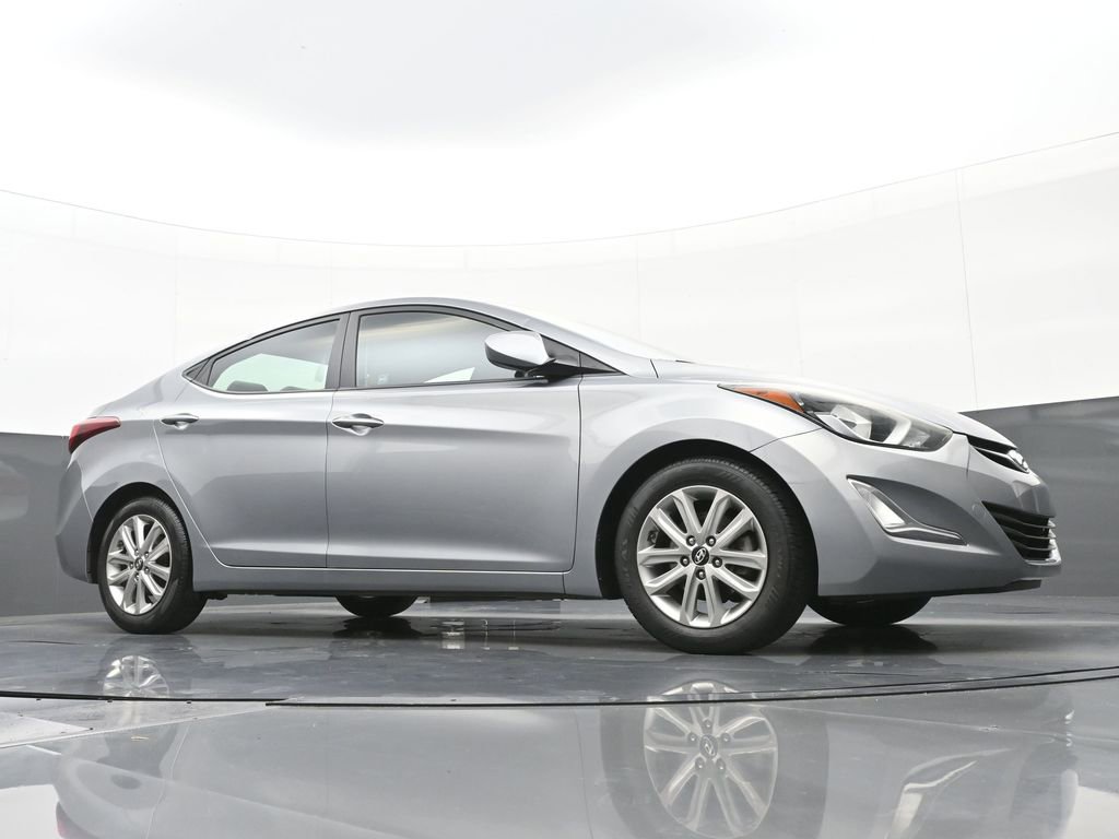 Used 2016 Hyundai Elantra SE w/ Option Group 02 image 32