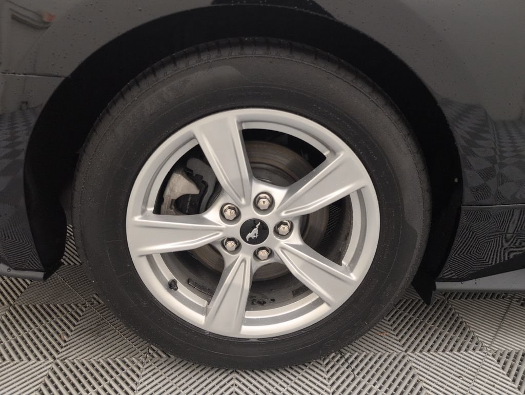 Used 2020 Ford Mustang Coupe RWD image 16