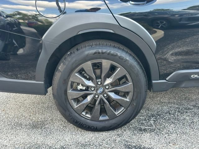 Used 2025 Subaru Outback Onyx Edition AWD/4WD image 9