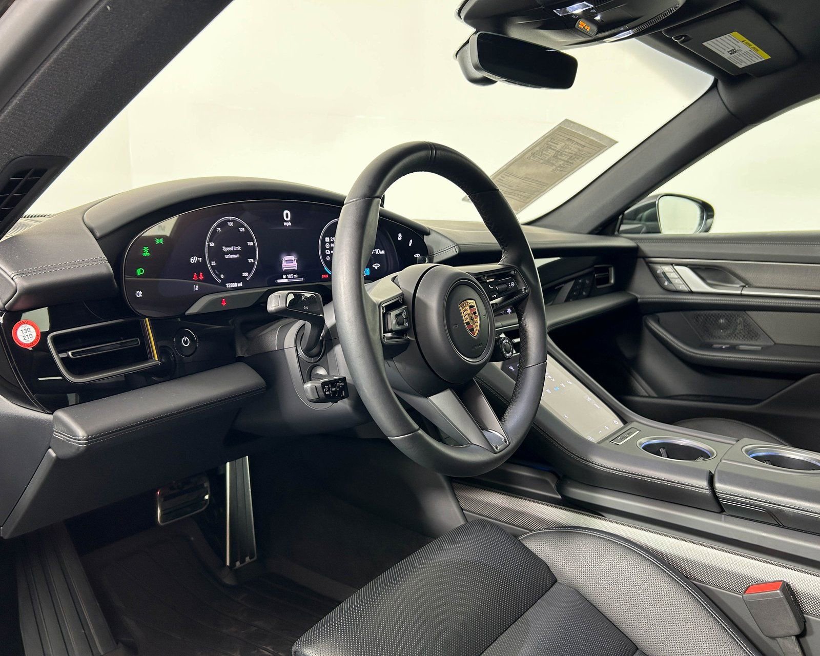 Used 2025 Porsche Taycan 4S image 4