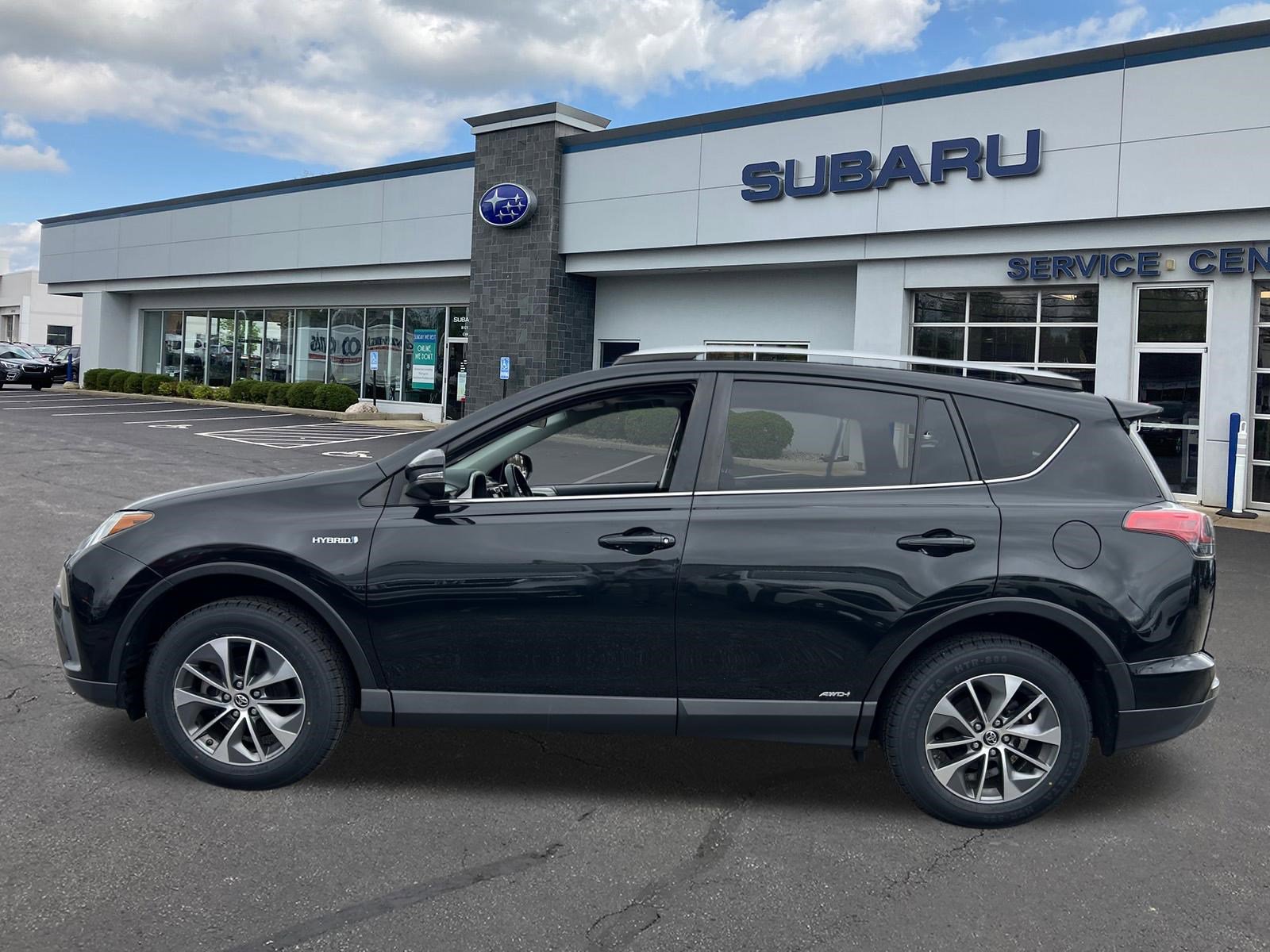 Used 2016 Toyota RAV4 XLE image 4