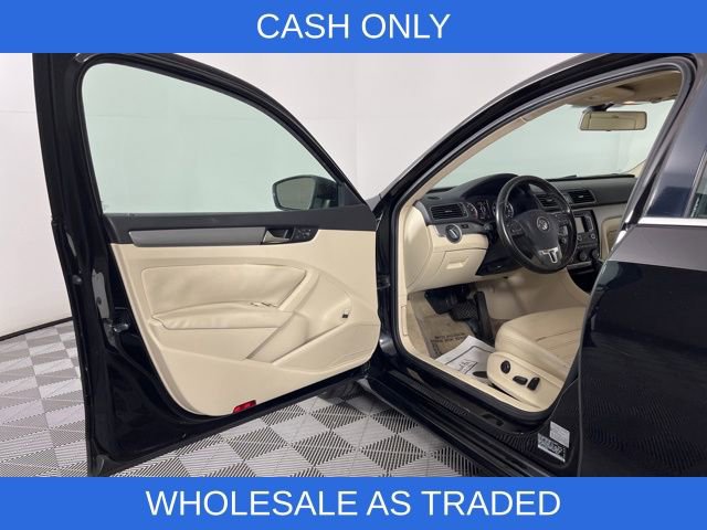 Used 2015 Volkswagen Passat 1.8T Sport image 14