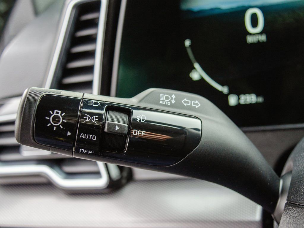 Used 2023 Kia Sportage SX image 18