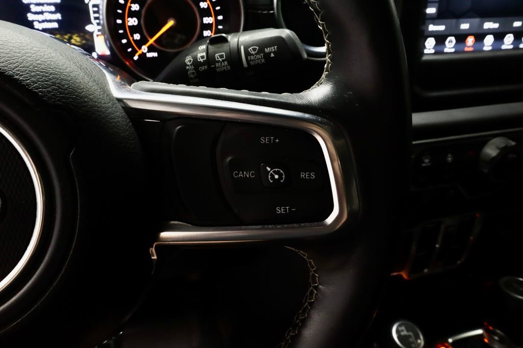 Used 2018 Jeep Wrangler Unlimited Sahara w/ Cold Weather Group image 28