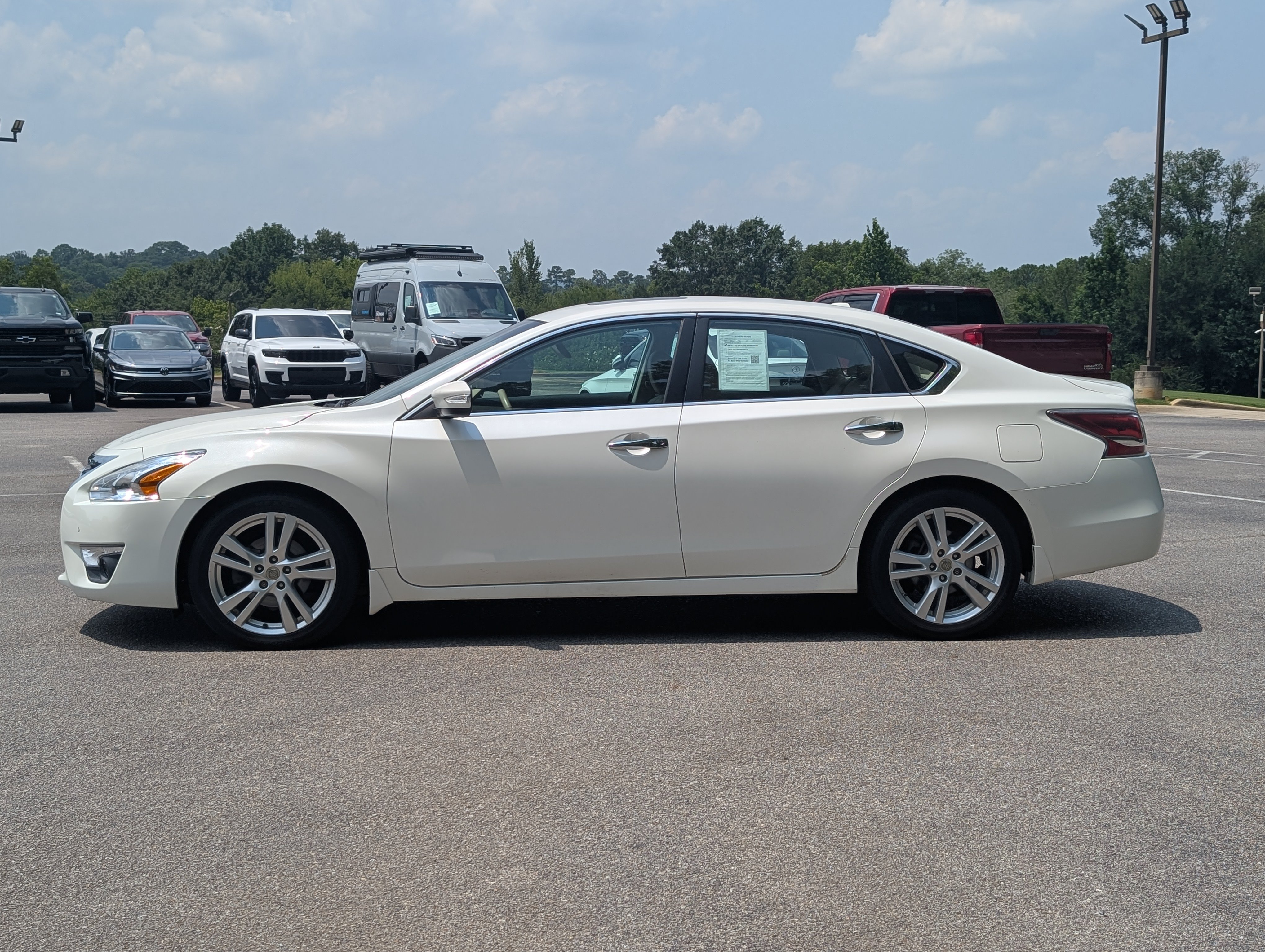 Used 2015 Nissan Altima 3.5 SL FWD image 6