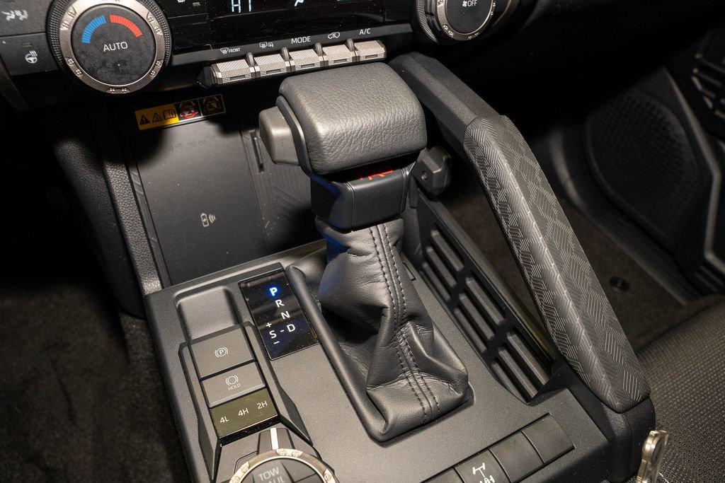 Used 2025 Toyota 4Runner TRD Off-Road image 17