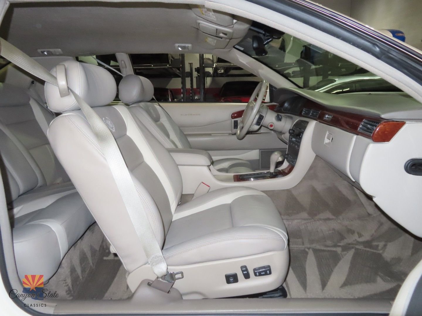 Used 2002 Cadillac Eldorado Collector's Edition image 5