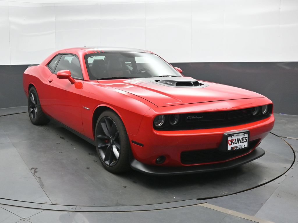 Used 2020 Dodge Challenger R/T w/ Plus Package RWD image 4