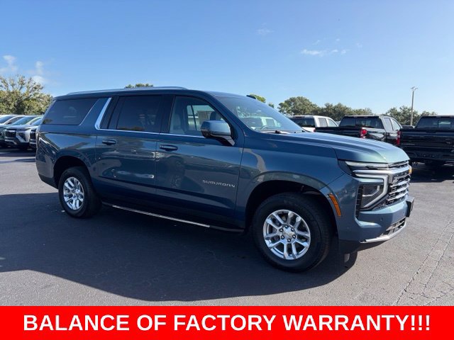 Used 2026 Chevrolet Suburban LT w/ Comfort Package AWD/4WD image 1