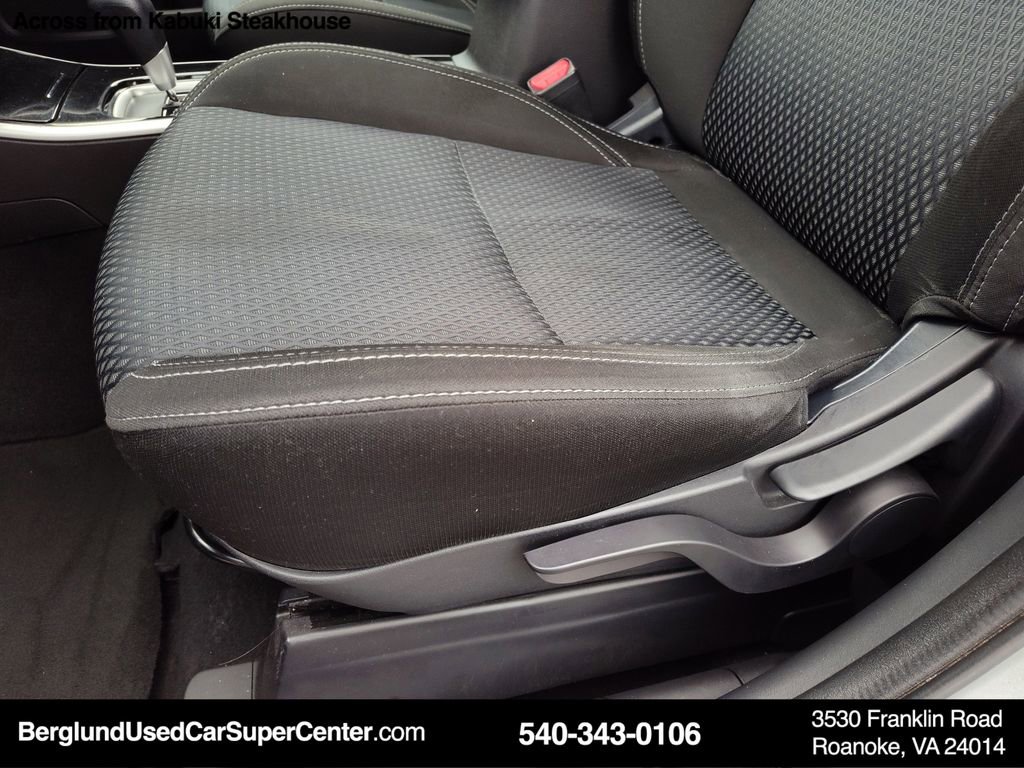 Used 2019 Mitsubishi Outlander ES image 17