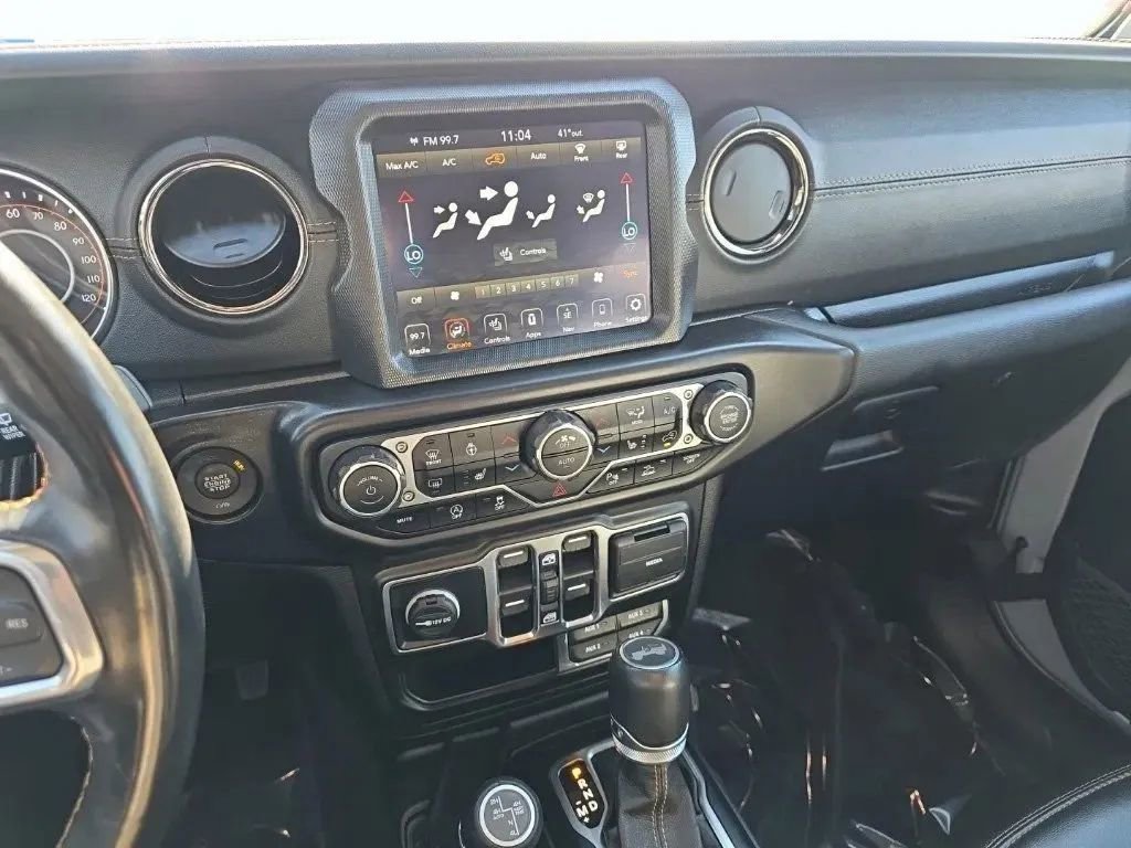 Used 2022 Jeep Wrangler Unlimited Sahara image 22