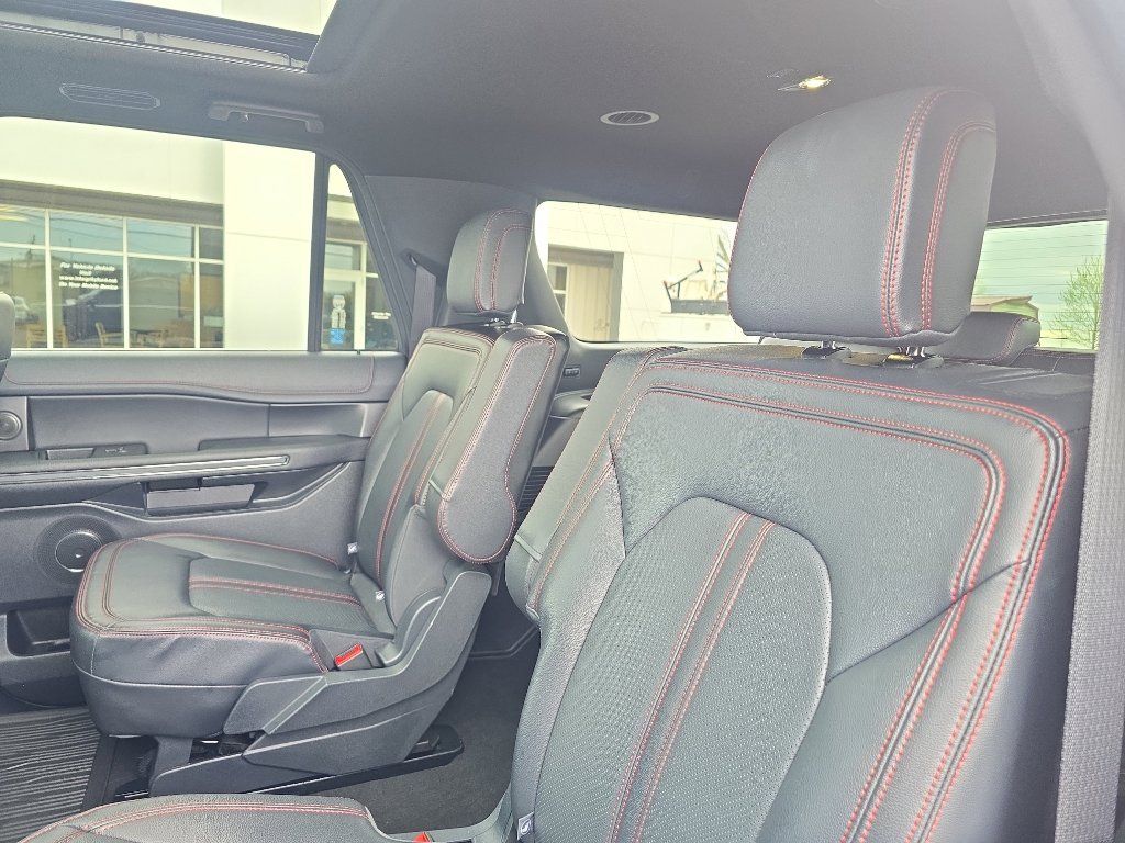 Used 2024 Ford Expedition Max Limited AWD/4WD image 18