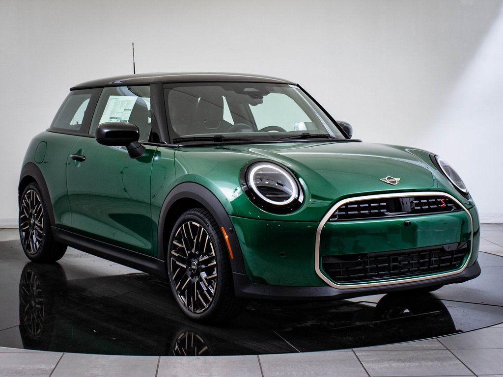 Certified 2025 MINI Cooper S image 5