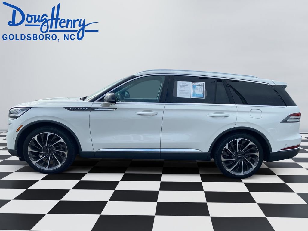 Used 2020 Lincoln Aviator Reserve w/ Equipment Group 201A image 2