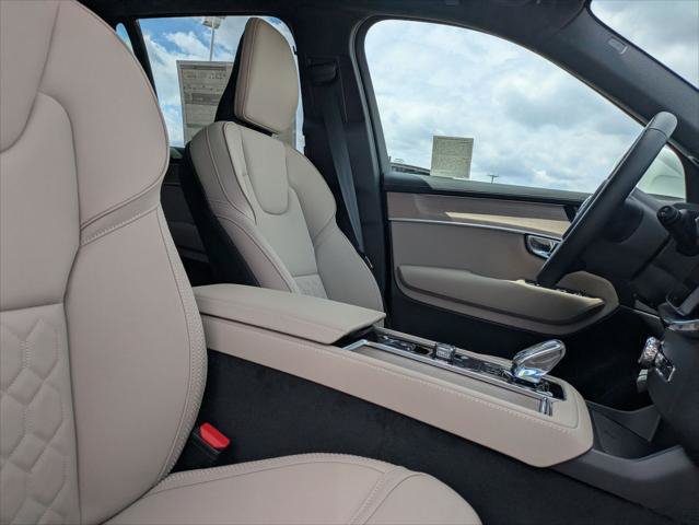 New 2026 Volvo XC90 B6 Plus w/ Protection Package AWD/4WD image 14