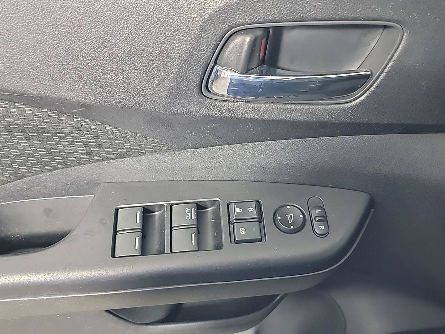 Used 2015 Honda CR-V EX image 35