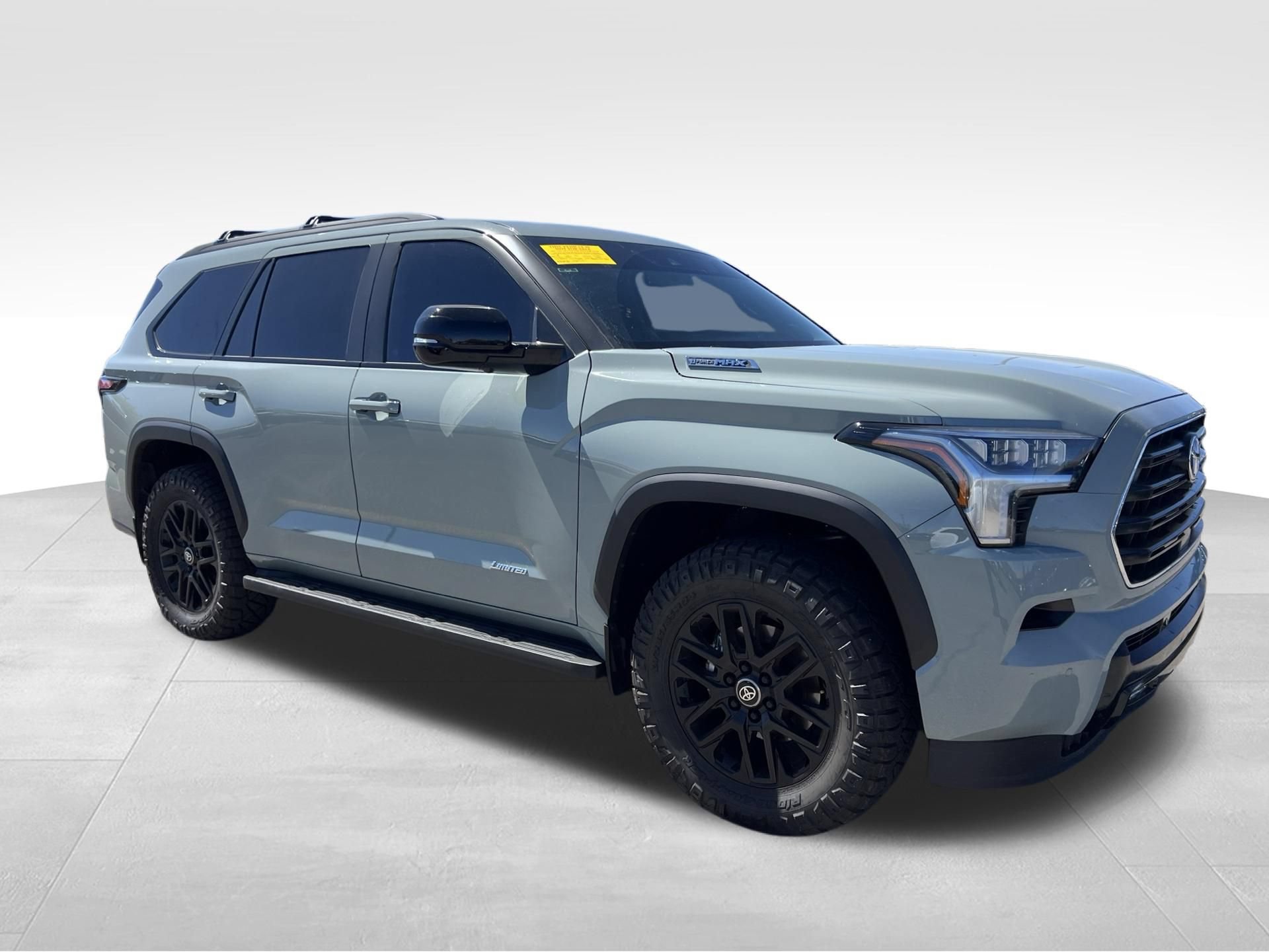 Used 2025 Toyota Sequoia Limited AWD/4WD image 3