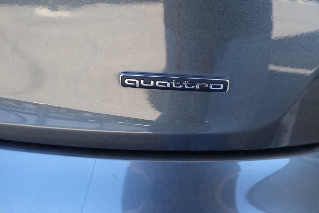 Used 2023 Audi Q5 e Premium w/ Convenience Package AWD/4WD image 65